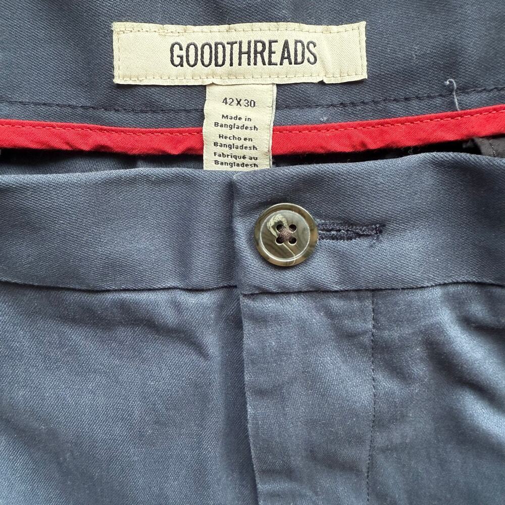Goodthreads Men's Navy Blue Straight Leg Khaki's Chino Pants Size 42 x 30 - Picture 2 of 7